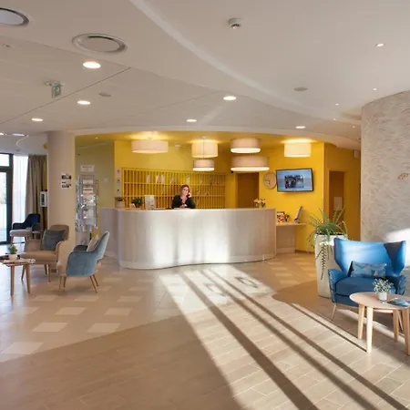 Aparthotel Domitys - La Quartefeuille *